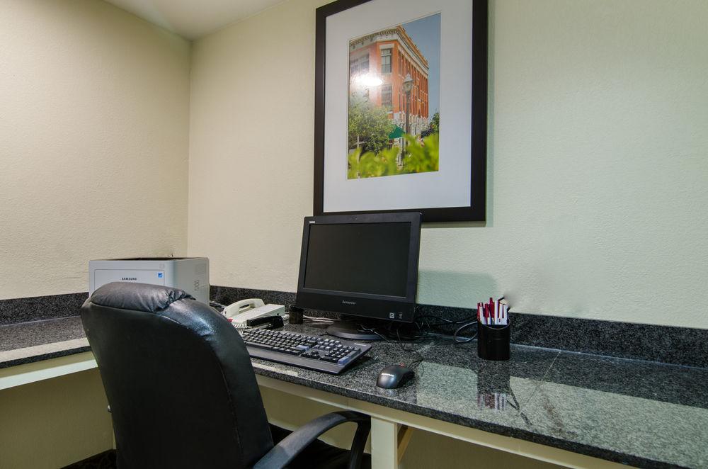 Quality Suites Springdale West I-49 Екстериор снимка