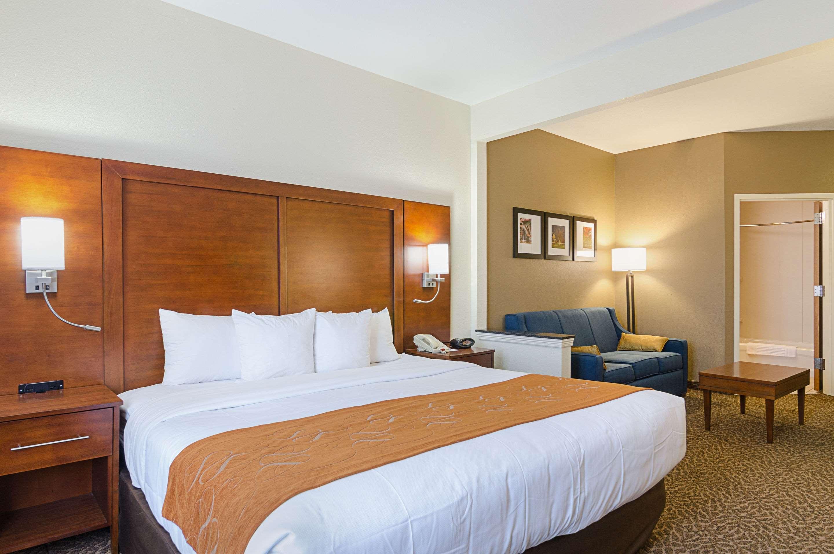 Quality Suites Springdale West I-49 Екстериор снимка