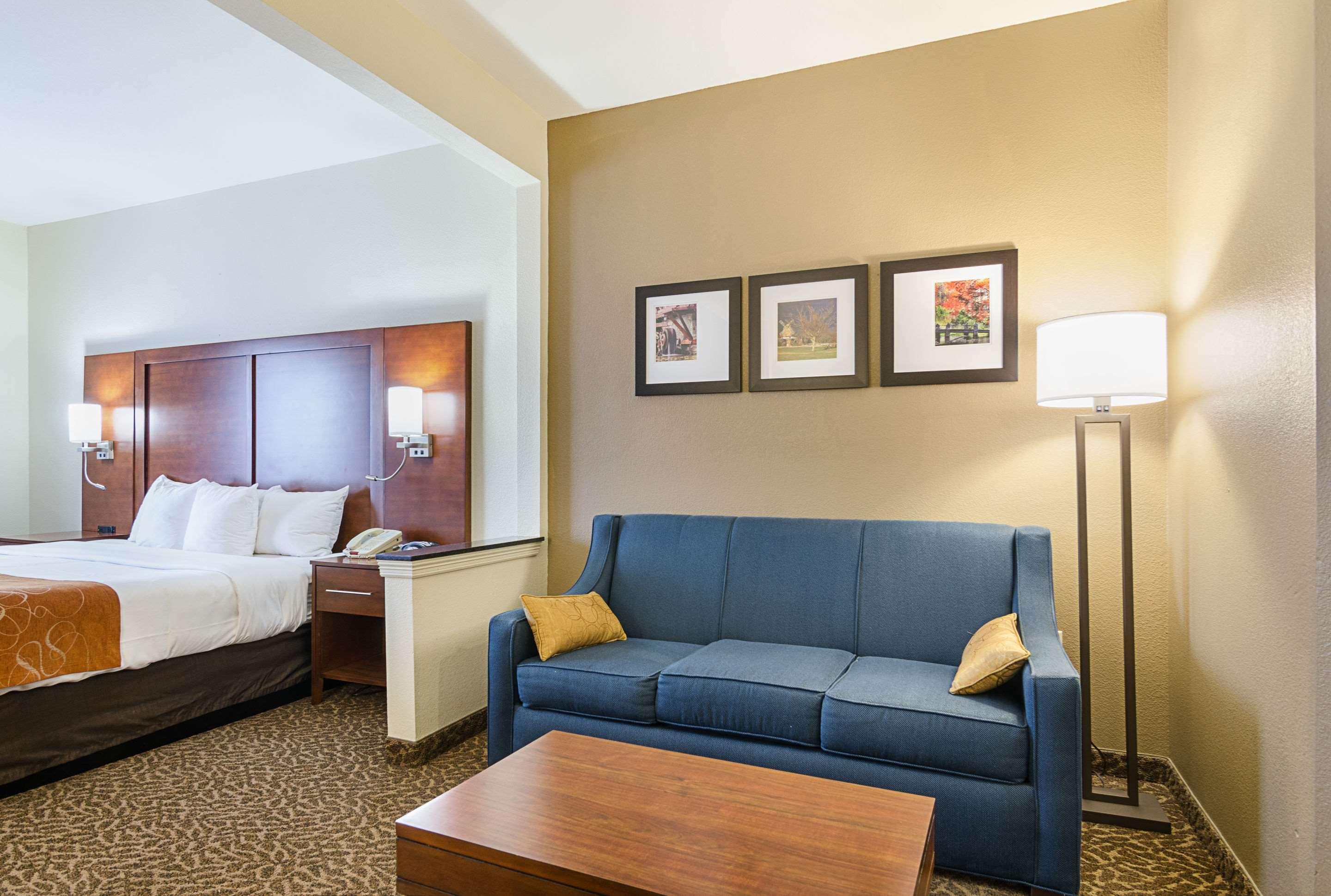Quality Suites Springdale West I-49 Екстериор снимка