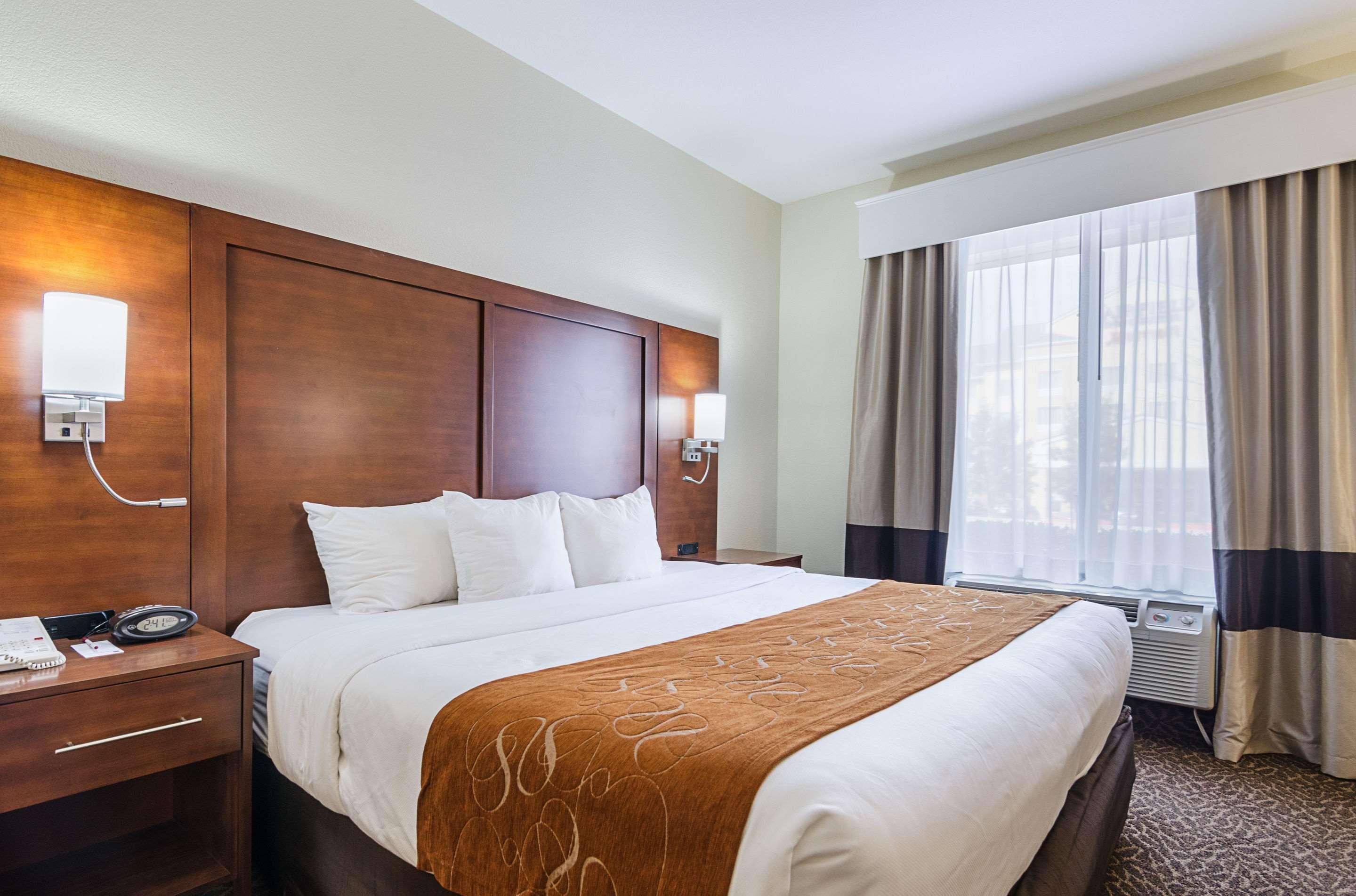 Quality Suites Springdale West I-49 Екстериор снимка