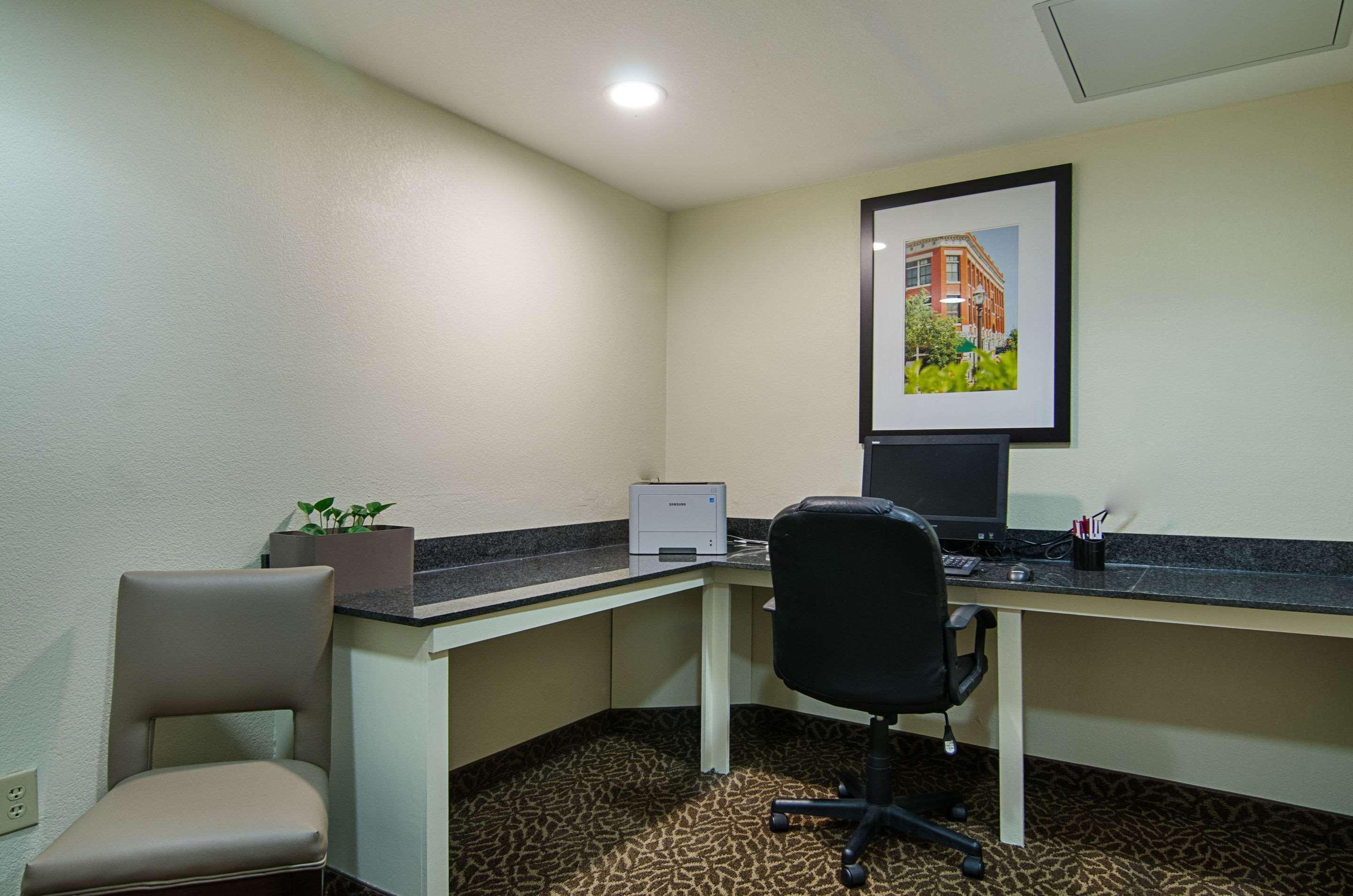 Quality Suites Springdale West I-49 Екстериор снимка