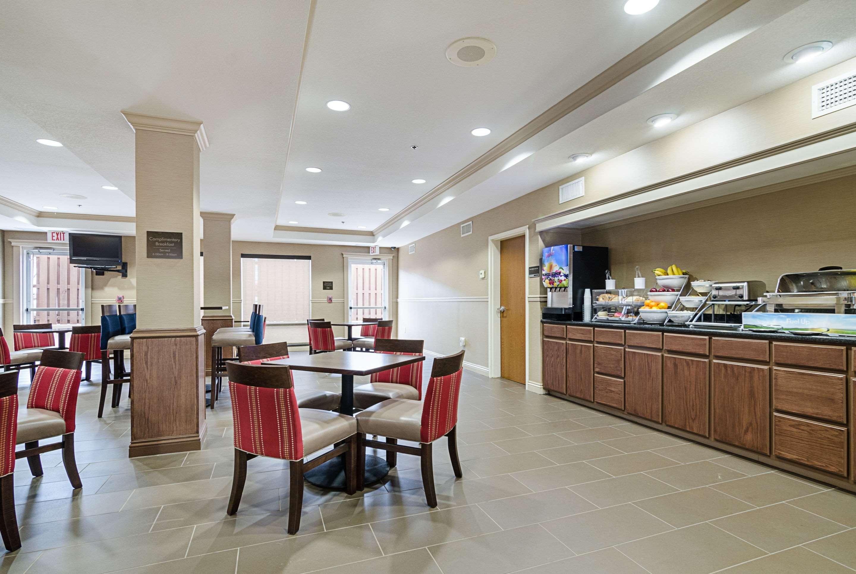 Quality Suites Springdale West I-49 Екстериор снимка